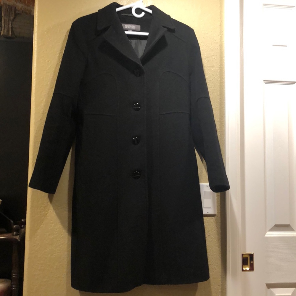 Kenneth Cole Reaction Long Wool winter coat. Size 6